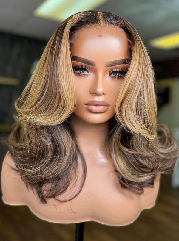 JAZMINEE <p> Warm Golden Blonde Highlight Glueless HD Wig